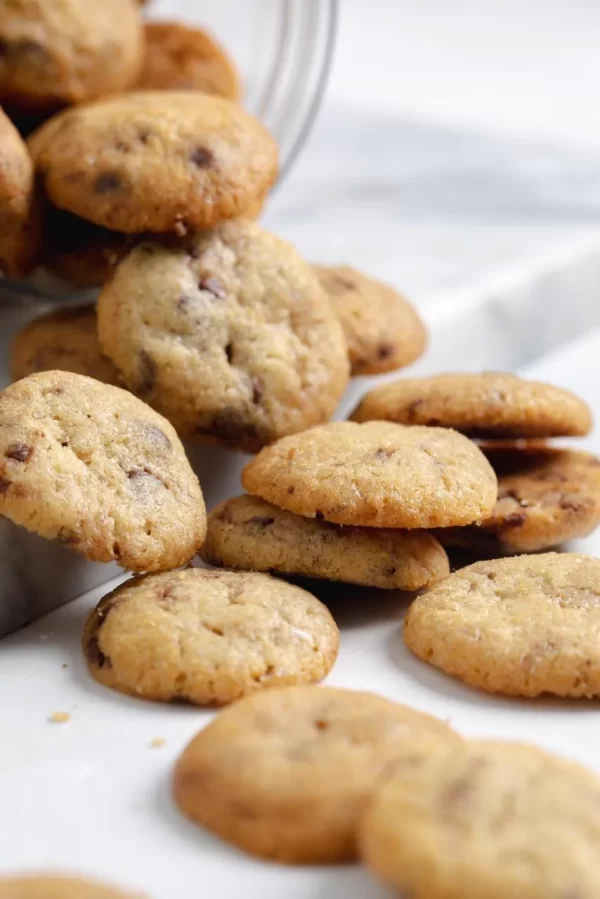 Mini chocolate chip cookies